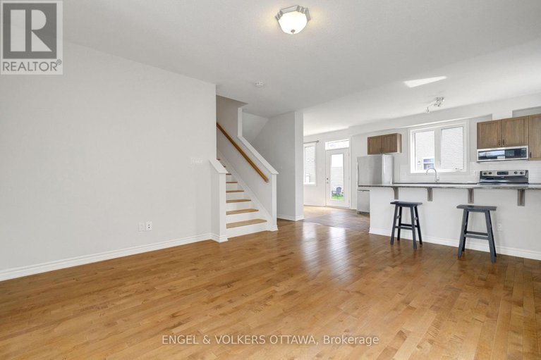 29609510/305-lamarche-avenue/orleans-village/ottawa/ontario/K1W0M6_4