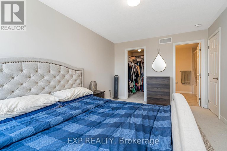28608550/689-quilter-row/goulbourn-twp-from-franktown-rdsouth-to-rideau/ottawa/ontario/K0A2Z0_17