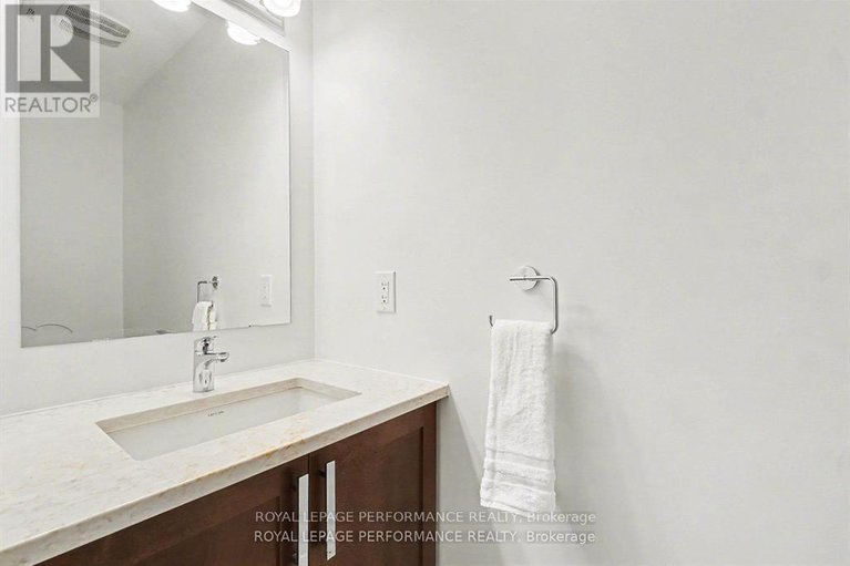 29674267/372-aquaview-drive/avalon-east/ottawa/ontario/K4A5K5_22