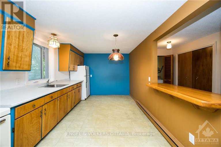 27395713/6172-perth-street/richmond-village/richmond/ontario/K0A2Z0_20