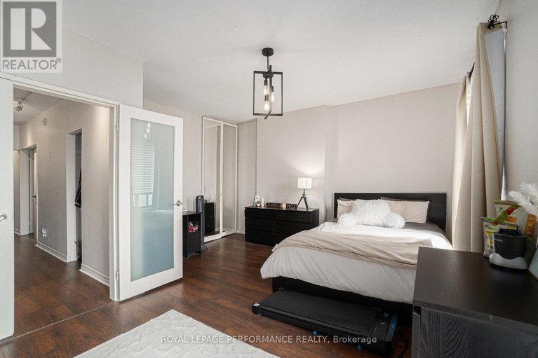 28407547/55-argyle-avenue/ottawa-centregolden-triangle/ottawa/ontario/K2P1B3_18