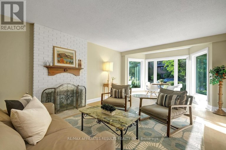 28809454/5-tiffany-crescent/beaverbrook/ottawa/ontario/K2K1W1_6