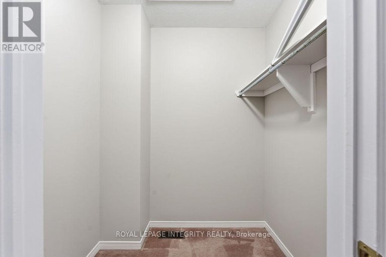 29244318/34-furlong-crescent/bridlewood/ottawa/ontario/K2M2J1_20