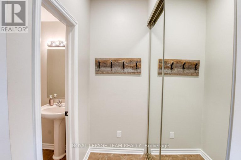 28808574/292-forestbrook-street/morgans-grantsouth-march/ottawa/ontario/K2K0B9_11