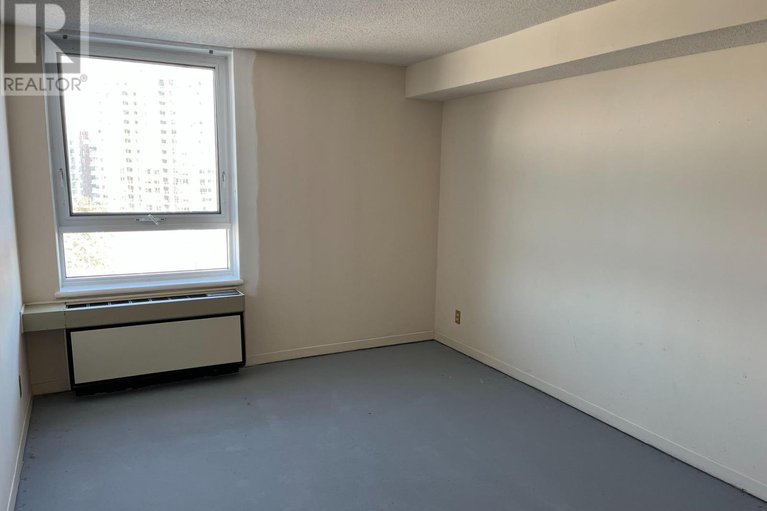 29411119/708-80-sandcastle-drive/leslie-park/ottawa/ontario/K2H9E7_11