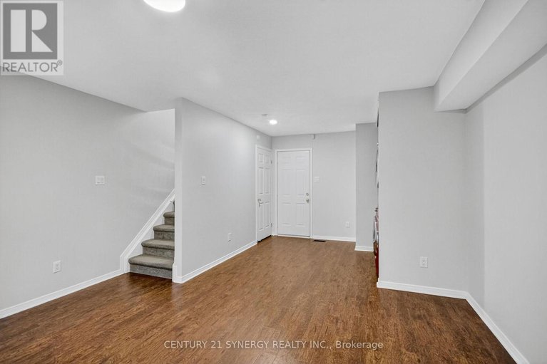 29074489/21-scout-street/central-park/ottawa/ontario/K2C4B9_38