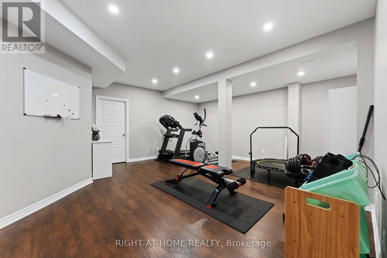 29367758/248-maygrass-way/remainder-of-stittsville-area/ottawa/ontario/K2S2K9_34