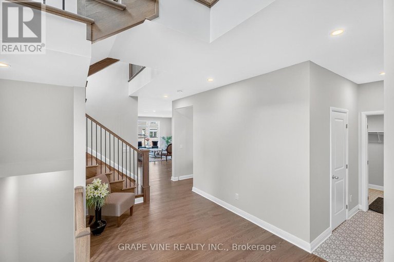 28743049/525-pimiwidon-street/cfb-rockcliffe-and-area/ottawa/ontario/K1K5A1_6