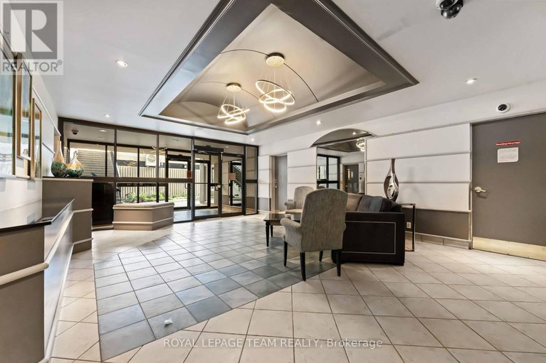 29639208/606-158c-mcarthur-avenue/vanier/ottawa/ontario/K1L8E7_30