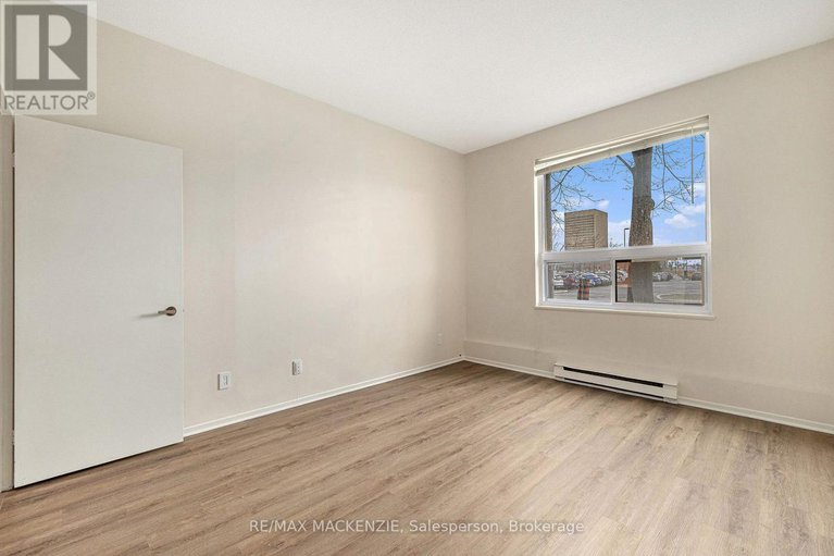28692050/101-50-emmerson-avenue/mechanicsville/ottawa/ontario/K1Y4P7_15