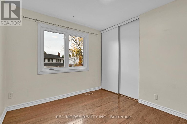 28966655/21-ramsgate-private/mooneys-bayriverside-park/ottawa/ontario/K1V8M4_31