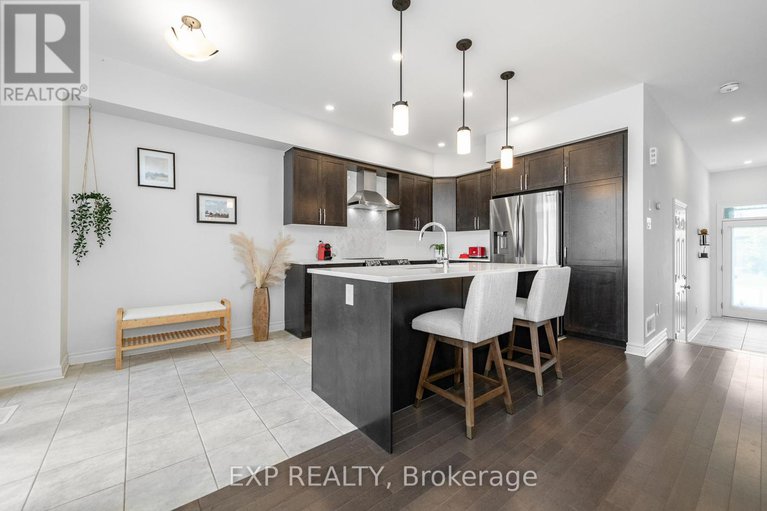 28625668/709-capricorn-circle/riverside-southgloucester-glen/ottawa/ontario/K4M0J5_13