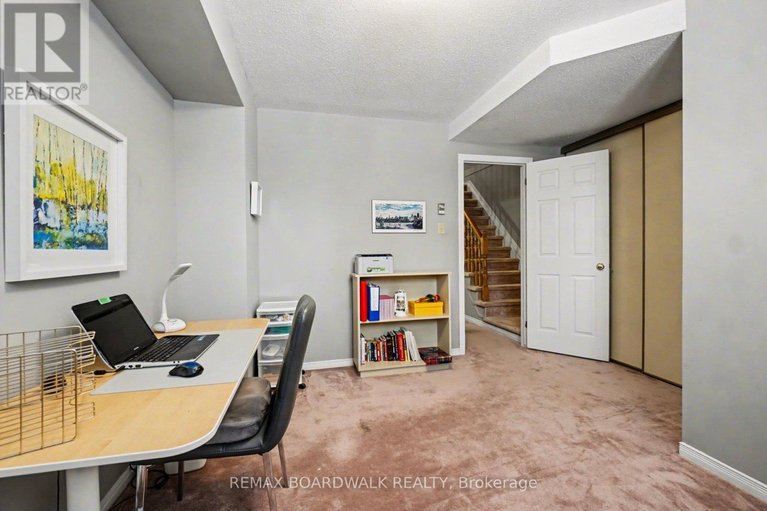 29578406/5-briston-private/hunt-club-park/ottawa/ontario/K1G5P6_24