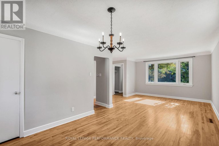 29134890/1315-kilborn-avenue/applewood-acres/ottawa/ontario/K1H6L2_9