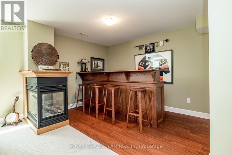 28462571/19-turtle-point-private/morgans-grantsouth-march/ottawa/ontario/K2K3P1_31