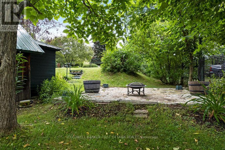 28652257/160-mcveety-road/drummondnorth-elmsley-north-elmsley-twp/drummondnorth-elmsley/ontario/K7H3C7_30