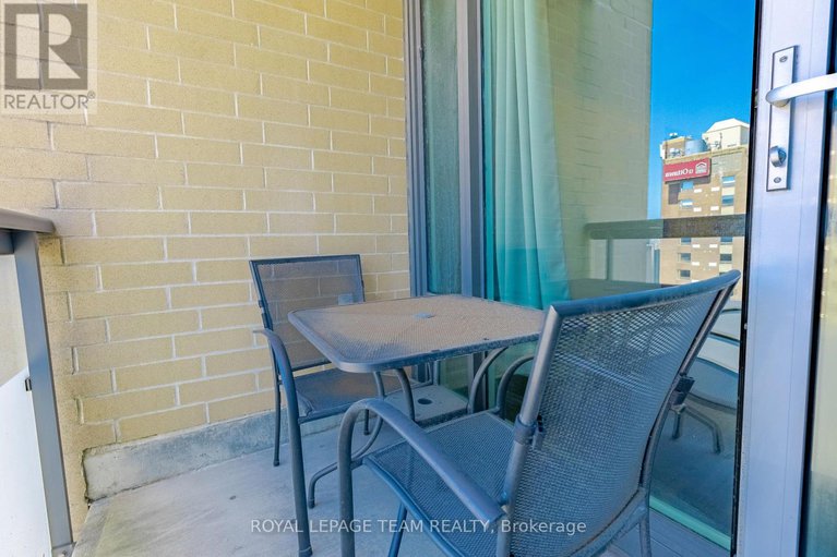 28822090/1209-238-besserer-street/sandy-hill/ottawa/ontario/K1N6B1_19