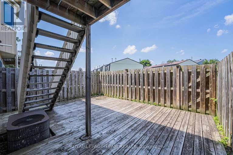 28613595/28-huntview-private/hunt-clubwestern-community/ottawa/ontario/K1V0M5_46