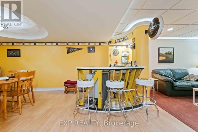 29620058/16-evelyn-street/stittsville-south/ottawa/ontario/K2S1M9_20