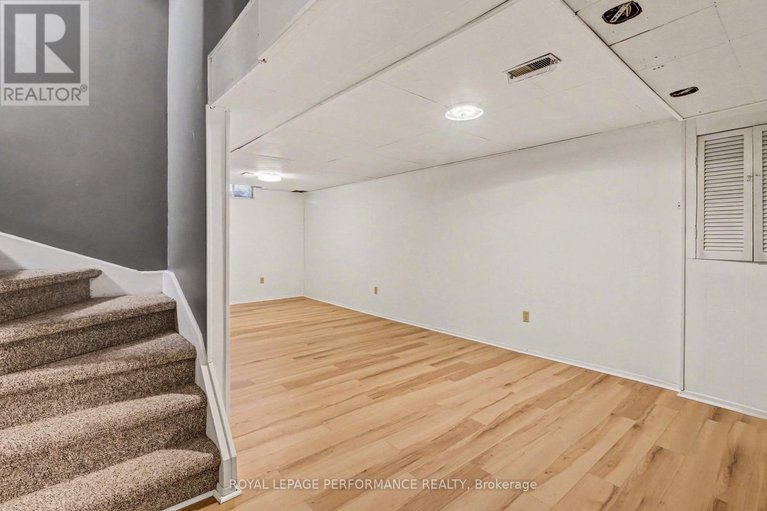 29422006/6349-st-louis-drive/hiawatha-parkconvent-glen/ottawa/ontario/K1C2X9_24