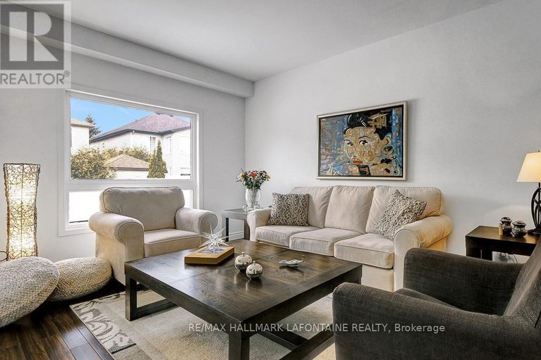 29570539/315-rustic-hills-crescent/springridgeeast-village/ottawa/ontario/K4A5A8_6