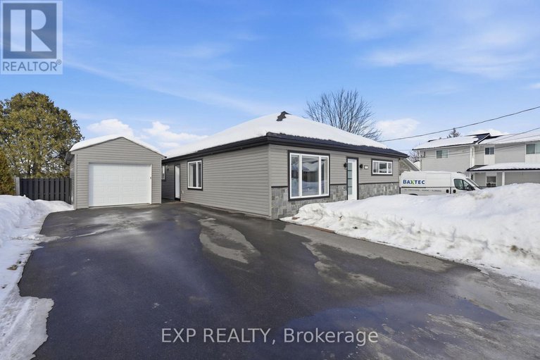 29381359/850-chapman-street/town-of-rockland/clarence-rockland/ontario/K4K1E6_2