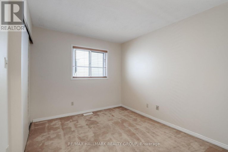 29015120/6-robina-avenue/westcliffe-estates/ottawa/ontario/K2H9R3_19