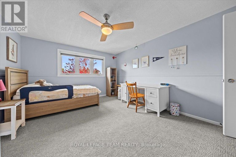 29022386/1633-grey-nuns-drive/convent-glen-south/ottawa/ontario/K1C1T8_13
