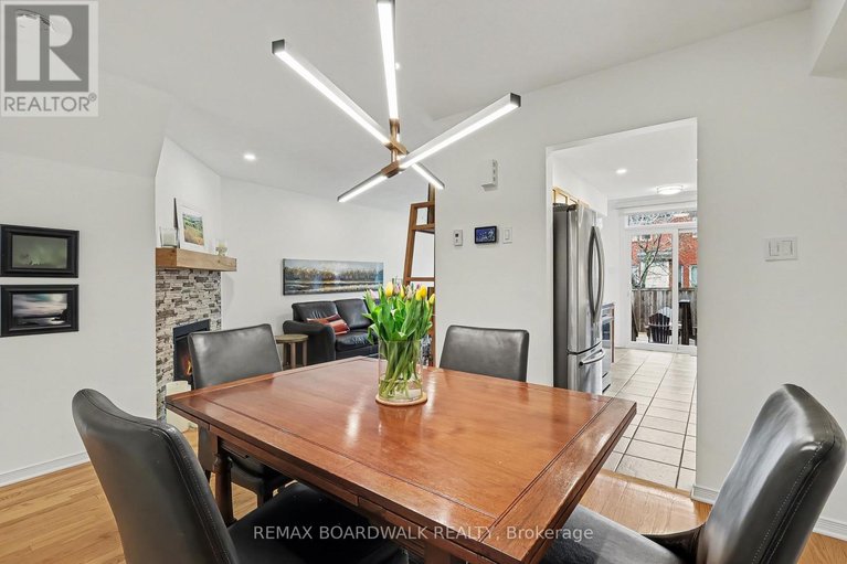 29619269/295-meilleur-private/vanier/ottawa/ontario/K1L0A2_11