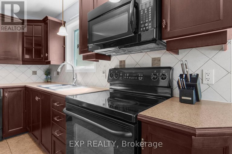 28579919/114-echowoods-avenue/stittsville-north/ottawa/ontario/K2S2E7_8