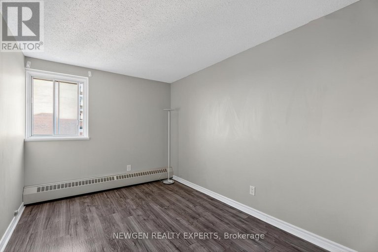 28969103/915-1505-baseline-road/copeland-park/ottawa/ontario/K2C3L4_16