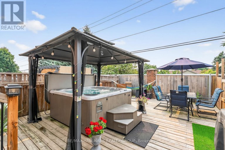 28702386/6212-arbourwood-drive/chapel-hill/ottawa/ontario/K1C7L6_29
