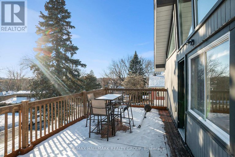 28569647/1053-chelsea-drive/viscount-alexander-park/ottawa/ontario/K1K0M7_38