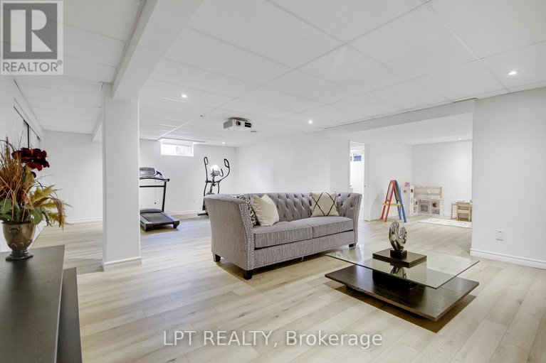 29064308/5719-stuewe-drive/manotick-east-to-manotick-station/ottawa/ontario/K4M1L2_22