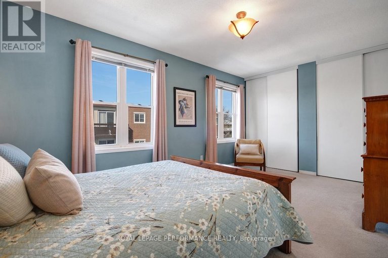 29550912/175-arcola-private/overbrookcastle-heights/ottawa/ontario/K1K4W9_20