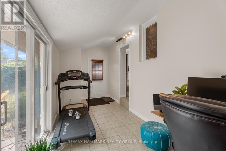 29266979/991-blair-road/cardinal-heights/ottawa/ontario/K1J7M9_24