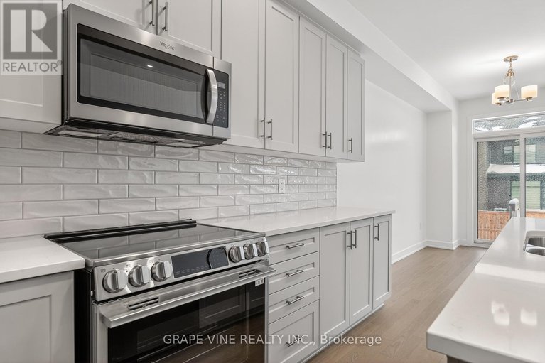 29267393/445-haresfield-court/riverside-southgloucester-glen/ottawa/ontario/K4M0B6_13