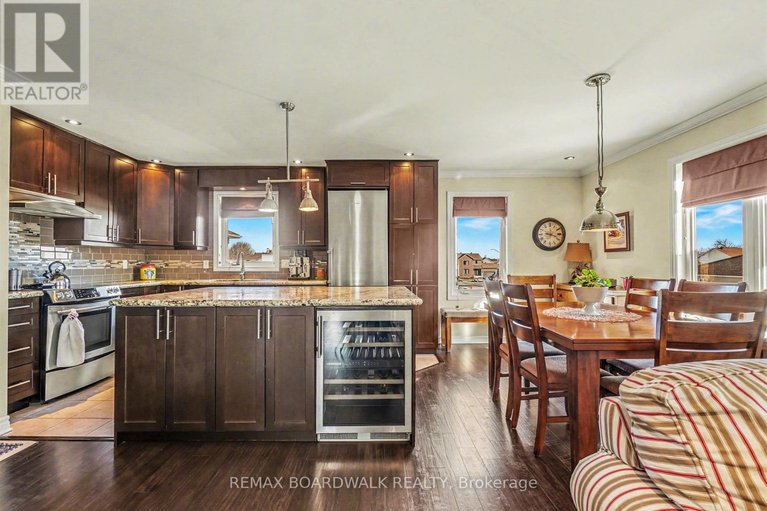 29518685/unit-204-32-de-la-croisee-street/embrun/russell/ontario/K0A1W0_8