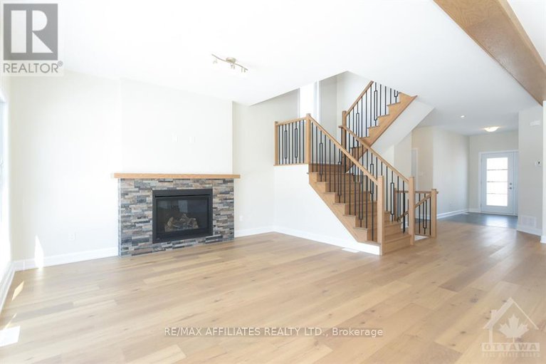 26961653/441-aurora-street/sunset-flat/embrun/ontario/K0A1W0_10
