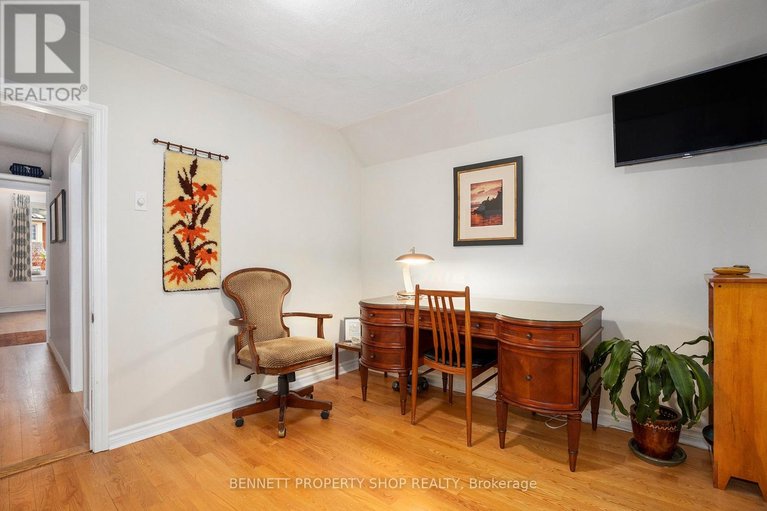 29668148/140-drummond-street/ottawa-east/ottawa/ontario/K1S1K2_21