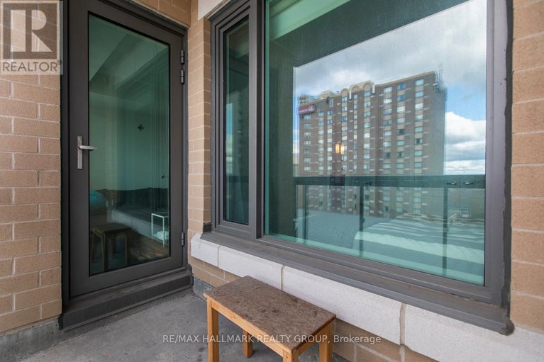 29527057/807-238-besserer-street/sandy-hill/ottawa/ontario/K1N6B1_22