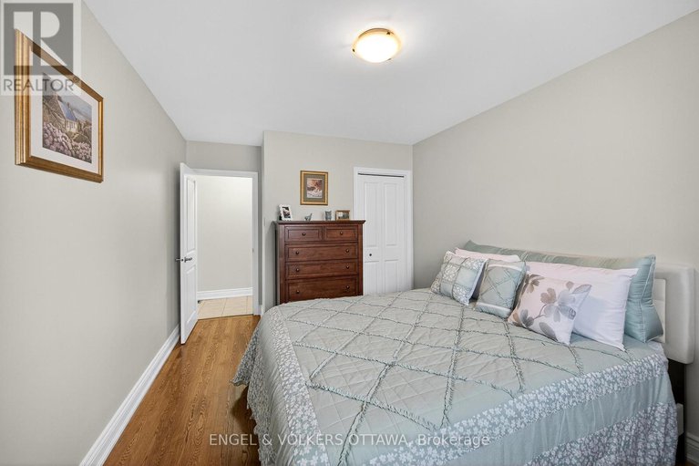 29021234/1291-notting-hill-avenue/ellwood/ottawa/ontario/K1V6T5_22