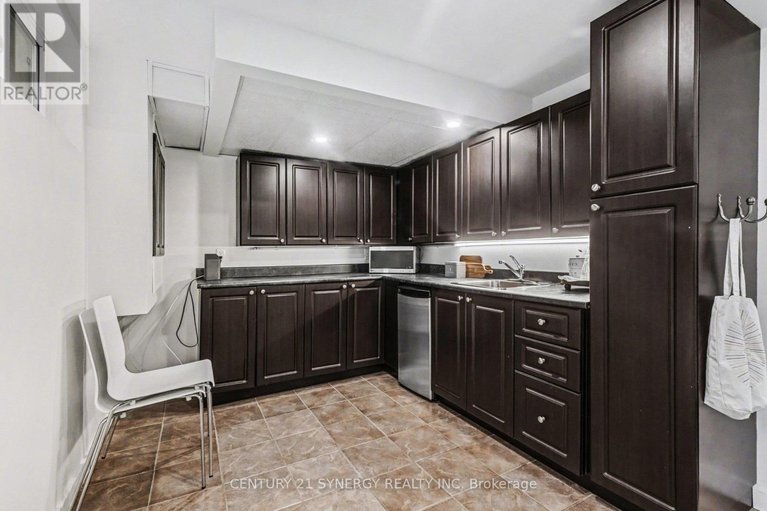 29518683/286-westhill-avenue/westborohampton-park/ottawa/ontario/K1Z7H6_36