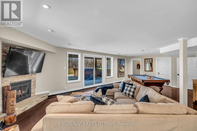 28314579/7359-marcella-drive/osgoode-twp-north-of-reg-rd-6/ottawa/ontario/K4P1P7_29