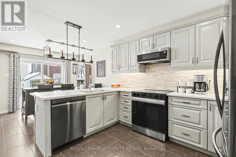 29390645/536-arum-terrace/avalon-west/ottawa/ontario/K4A1E6_11