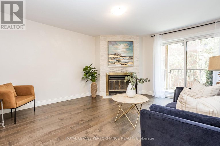 28358632/233-mart-circle/manor-park/ottawa/ontario/K1K4K2_12