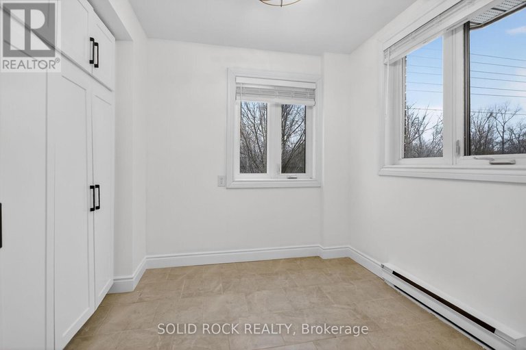 29173434/35-360-briston-private/hunt-club-park/ottawa/ontario/K1G5R2_21