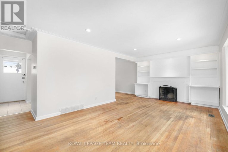 29244449/2358-malone-crescent/queensway-terrace-southridgeview/ottawa/ontario/K2C1L5_12