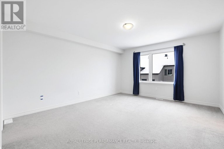 29228458/669-cordelette-circle-e/mer-bleuebradley-estatesanderson-park/ottawa/ontario/K1W0P2_20