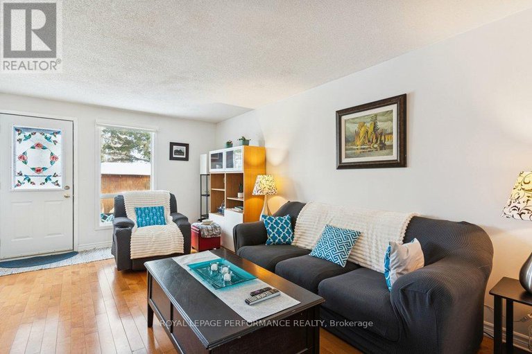 29402073/48-423c-woodfield-drive/tanglewood/ottawa/ontario/K2G4B7_19